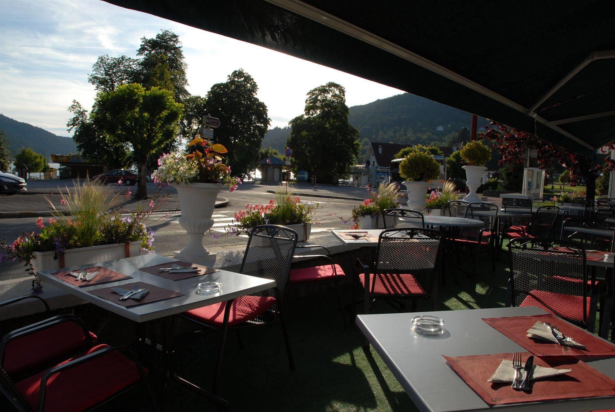 Hotel De La Paix Gérardmer Exterior foto